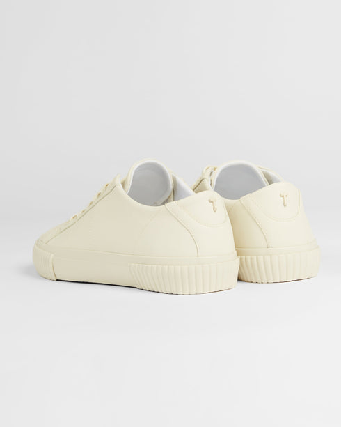 <P><Span Style="Text-Decoration: Underline;">Leather Colour Drench Vulcanised Trainer</Span></P>
<Div Class="Finer-Details...